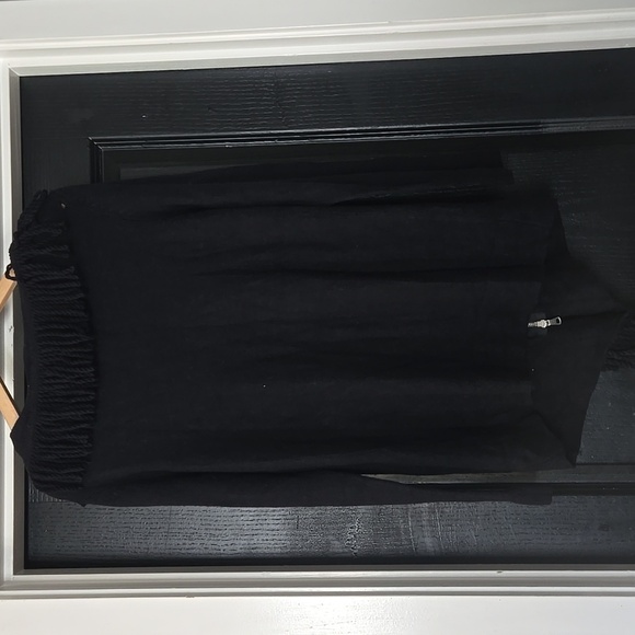 NWT Soft Surroundings Black Wool Blend V-Neck Sweater with Fringe Size Medium - Picture 4 of 12